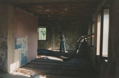 img066.jpg